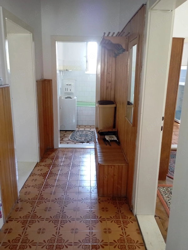 Închiriez apartament 3 camere — fotografia 1
