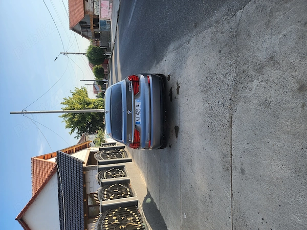 BMW 5 Series 2010 — imagine 5