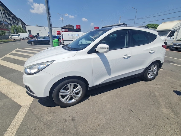 HYUNDAI ix35 2013 — imagine 2