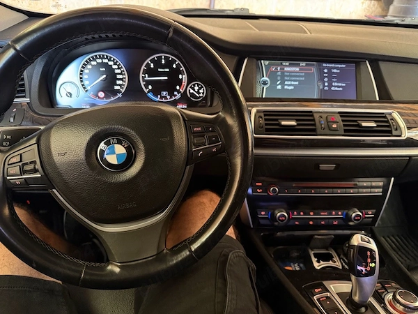 BMW 5 Series 2012 — imagine 3