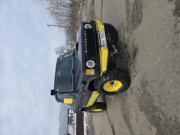 Mitshubishi pajero mk1