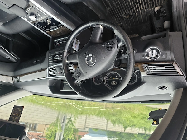 MERCEDES-BENZ E-Class 2012 — imagine 5