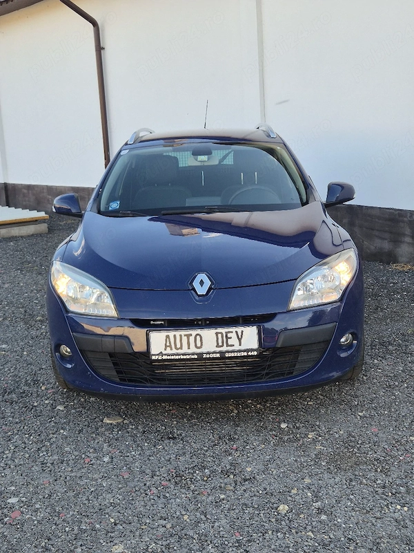 RENAULT Megane 2010 — imagine 9