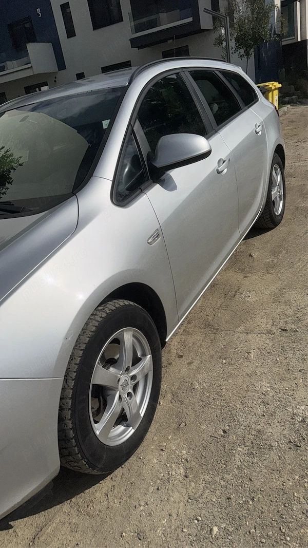 OPEL Astra 2012 — imagine 4
