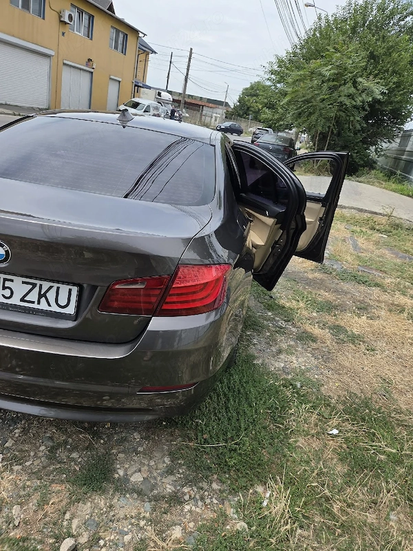 BMW 5 Series 2011 — imagine 2