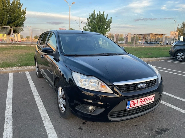 FORD Focus 2010 — imagine 4