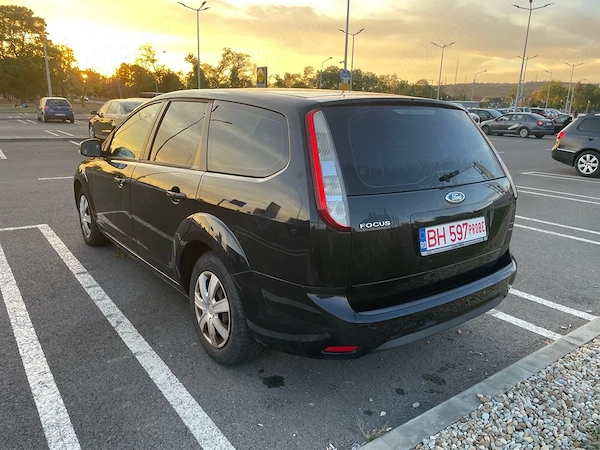 FORD Focus 2010 — imagine 3