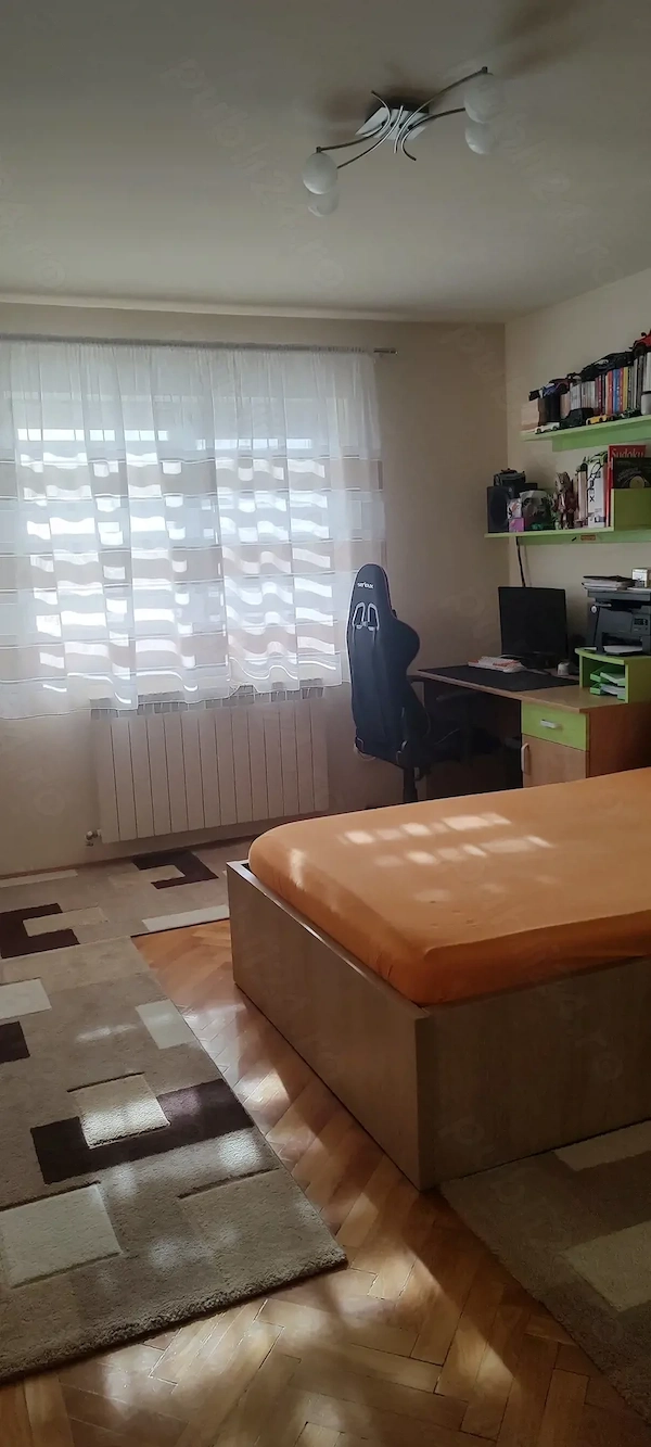 Apartament 2 camere de vânzare — fotografia 1