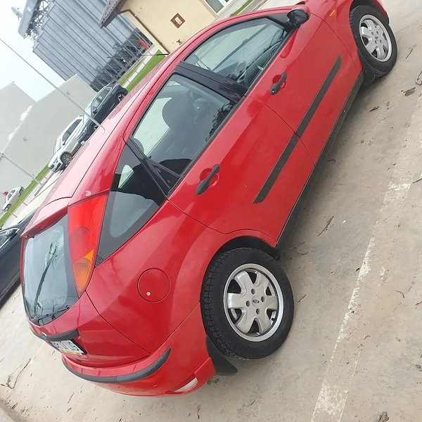 FORD Focus 2002 — imagine 6