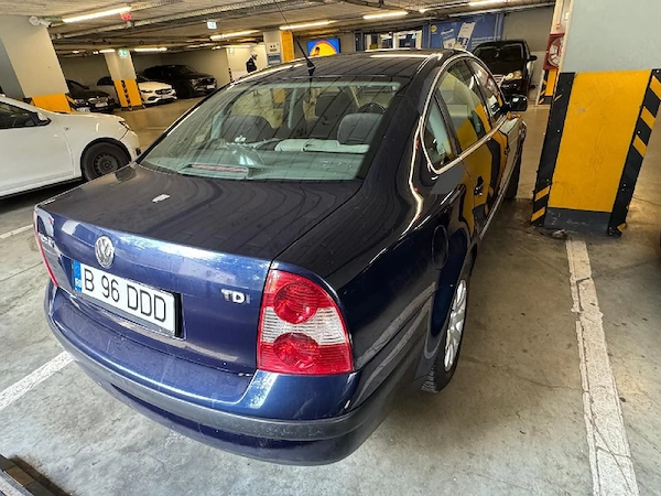 VOLKSWAGEN Passat 2003 — imagine 3