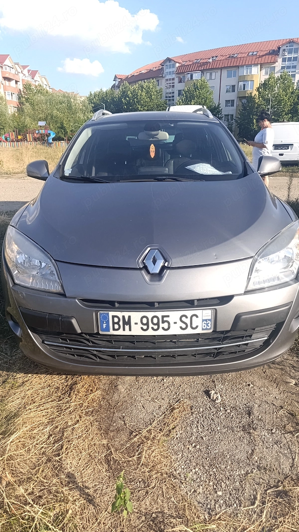 RENAULT Megane