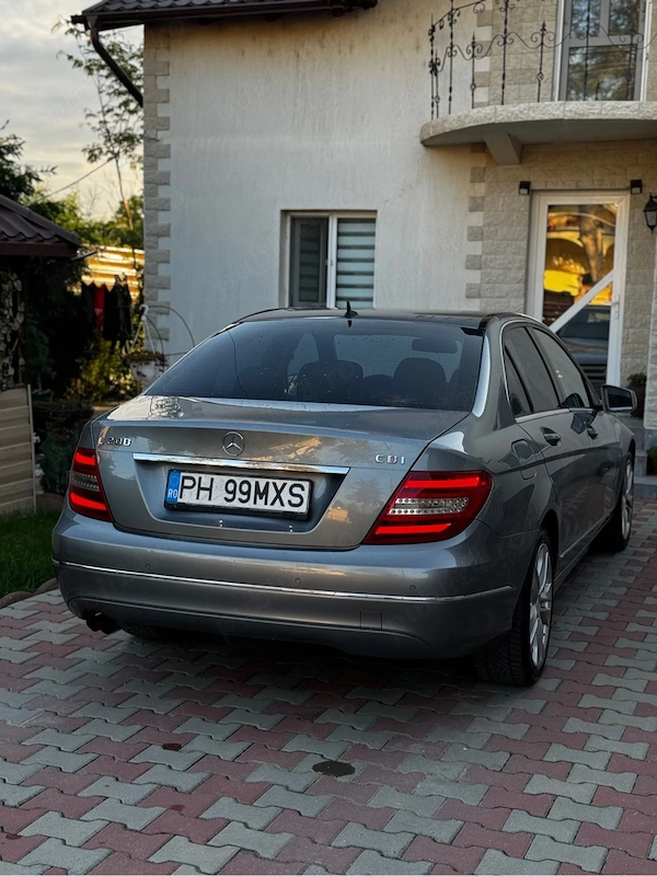 MERCEDES-BENZ C-Class 2012 — imagine 3