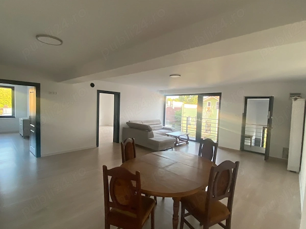 De închiriat apartament cu 3 camere zonă centrală, lângă Cetate — fotografia 2