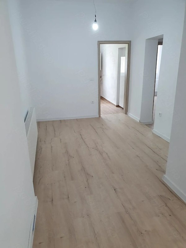 De vanzare apartament la casa — fotografia 3