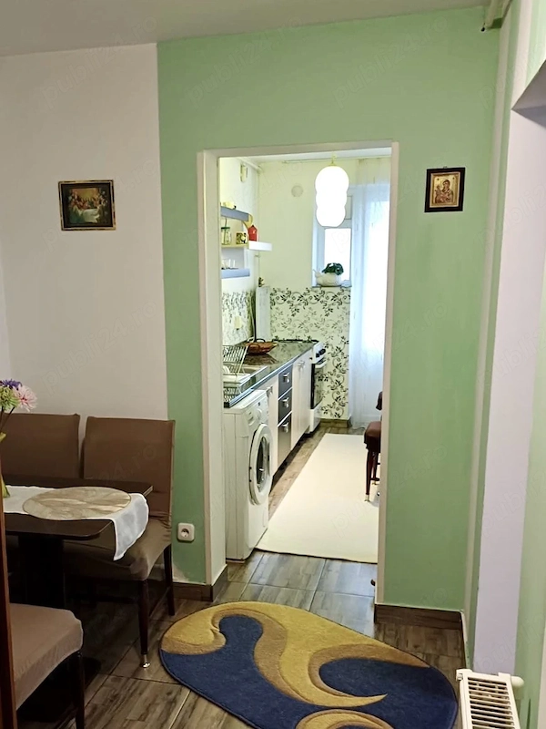 Apartament 2 camere, 55 mp, centrală proprie, zona Piața Centrală Petroșani — fotografia 2