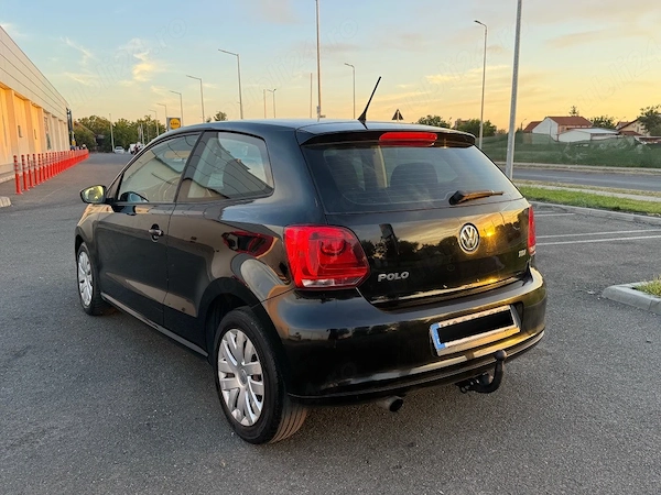 VOLKSWAGEN Polo 2011 — imagine 3