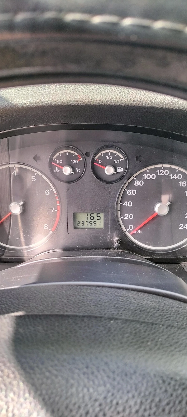 FORD Focus 2006 — imagine 3