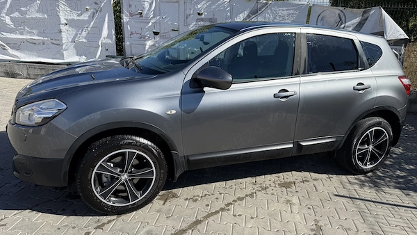 NISSAN Qashqai 2010 — imagine 3