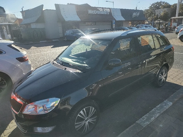 SKODA Fabia 2012 — imagine 3