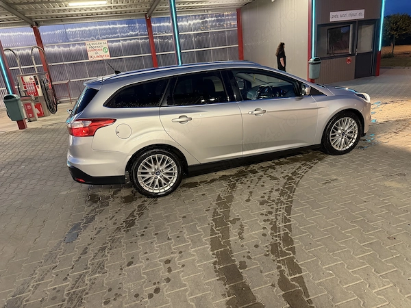 FORD Focus 2014 — imagine 3