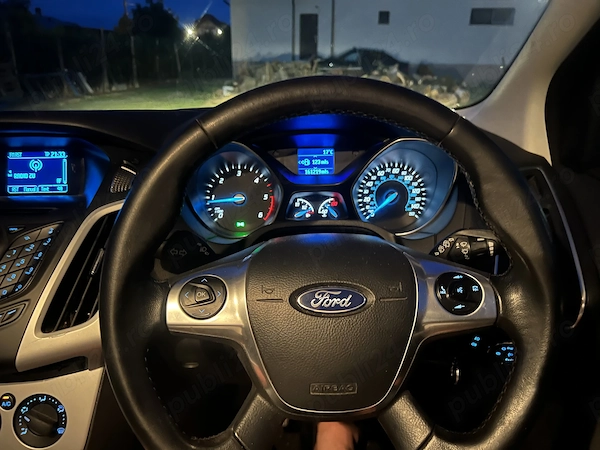 FORD Focus 2014 — imagine 5