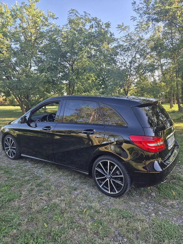 MERCEDES-BENZ B-Class 2013 — imagine 5