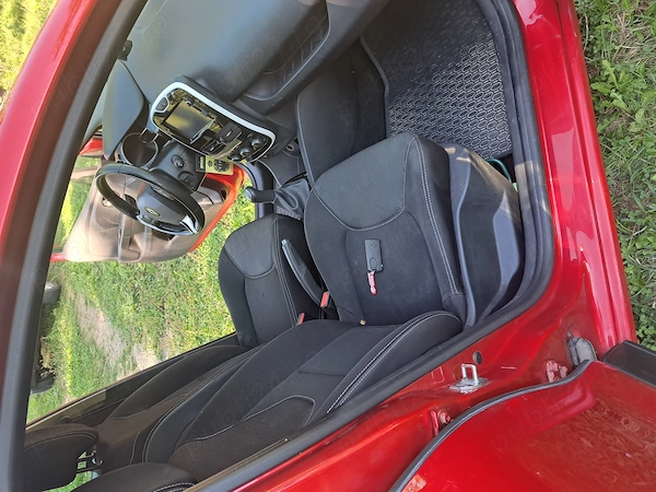RENAULT Clio 2015 — imagine 4