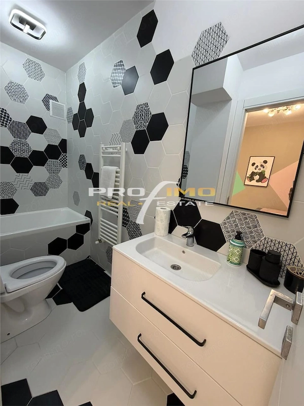 Faleza Nord apartament 3 camere decomandat parter inalt — fotografia 1