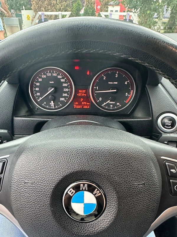 BMW iX1 2014 — imagine 4