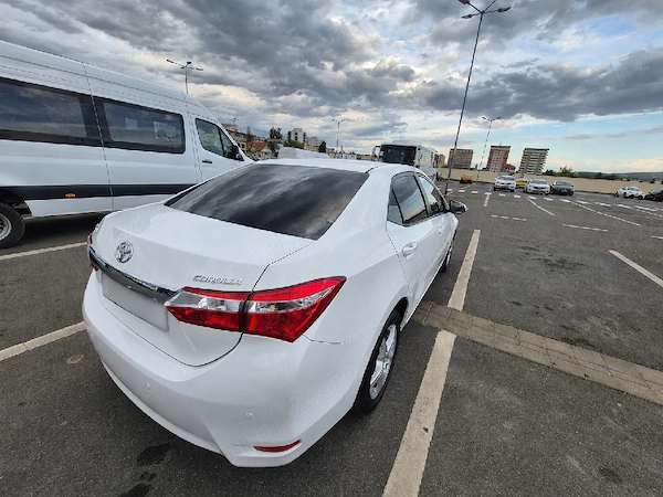 TOYOTA Corolla 2014 — imagine 3