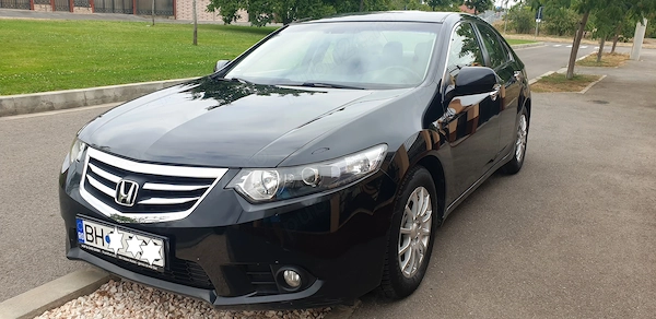 honda ACORD limuzina diesel 2200 cm fabricatie 2013 inmatriculat unic proprietar