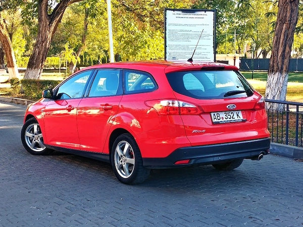 FORD Focus 2012 — imagine 3