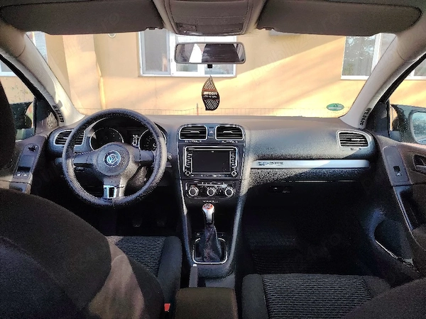 VOLKSWAGEN Golf 2010 — imagine 3