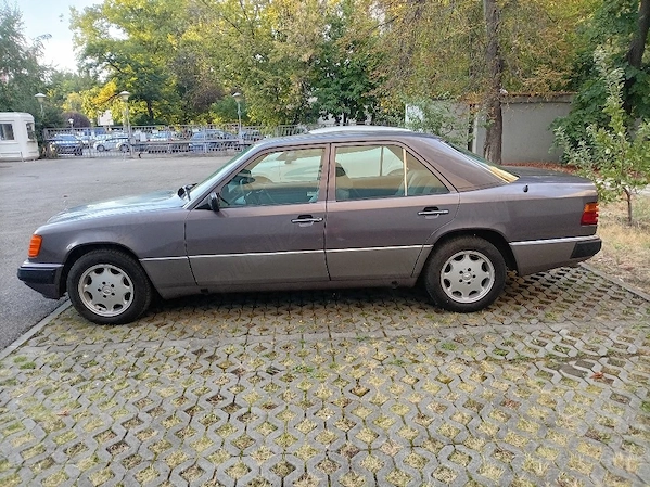 MERCEDES-BENZ E-Class 1991 — imagine 4