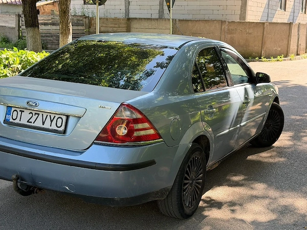 FORD Mondeo 2005 — imagine 3