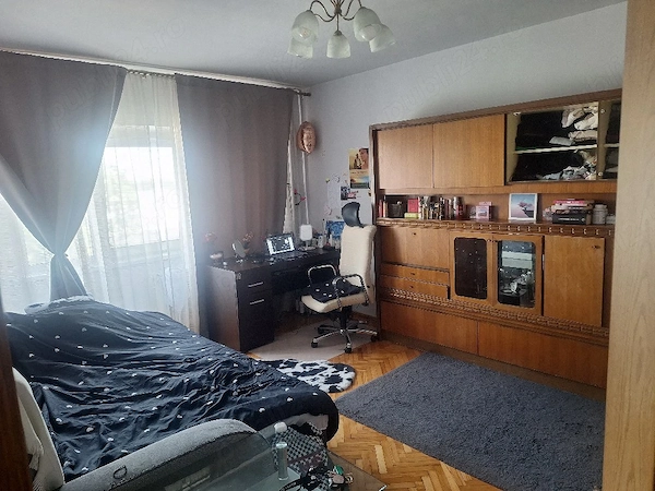 Închiriez apartament 3 camere cartier Mărăști Visavis de Kaufland in Cluj, un loc de parcare — fotografia 2