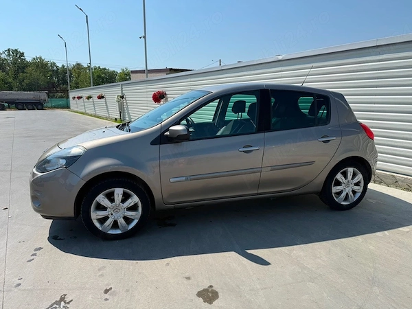 RENAULT Clio 2011 — imagine 2