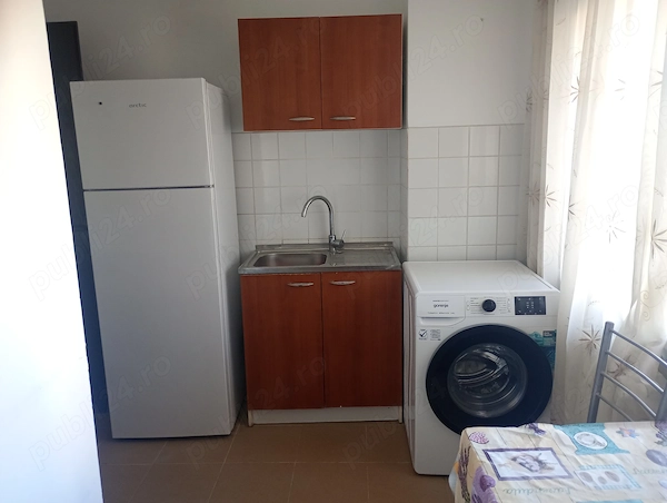 Persoana fizica închiriez apartament — fotografia 3