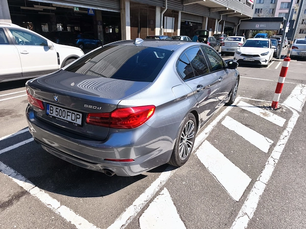 BMW 5 Series 2018 — imagine 8