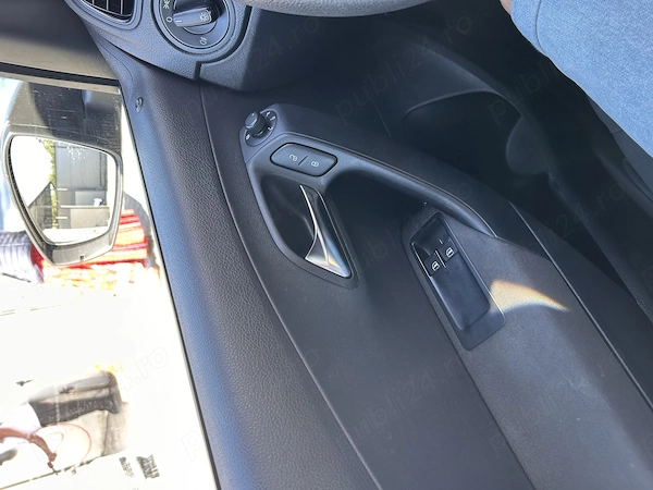 VOLKSWAGEN Polo 2011 — imagine 5