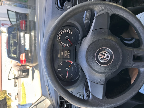 VOLKSWAGEN Polo 2011 — imagine 2