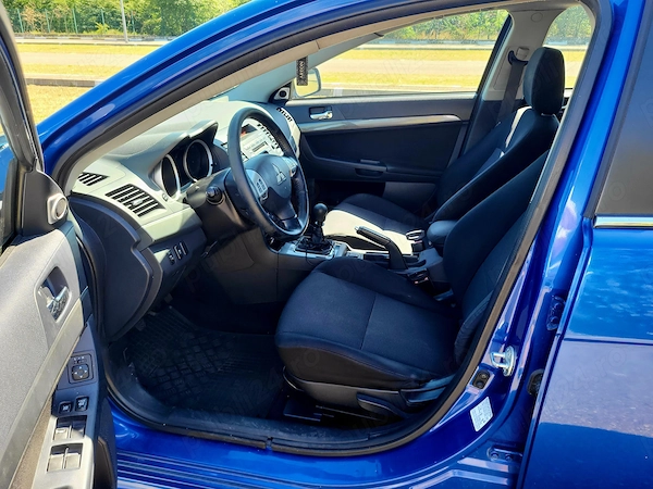 MITSUBISHI Lancer 2011 — imagine 7