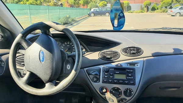 FORD Focus 2004 — imagine 3