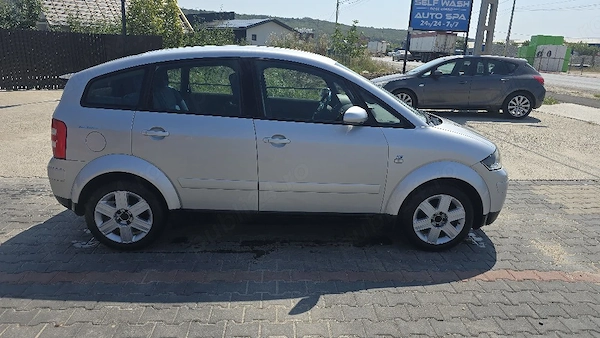 AUDI A2 2005 — imagine 5