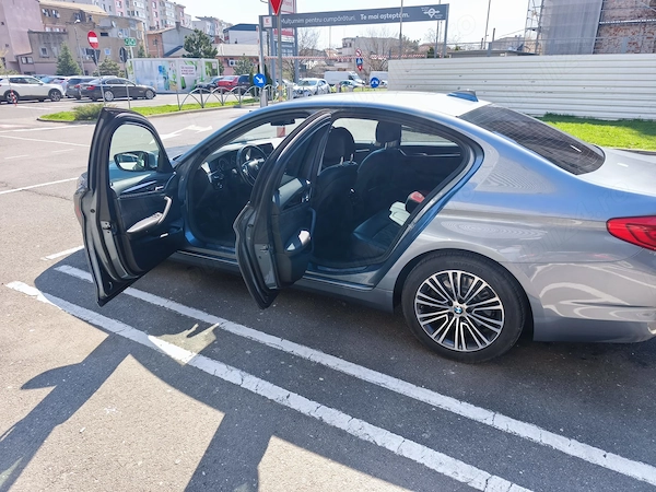 BMW 5 Series 2018 — imagine 8