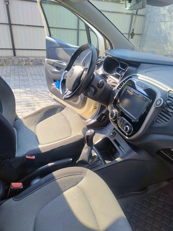 RENAULT Captur 2015 — imagine 5