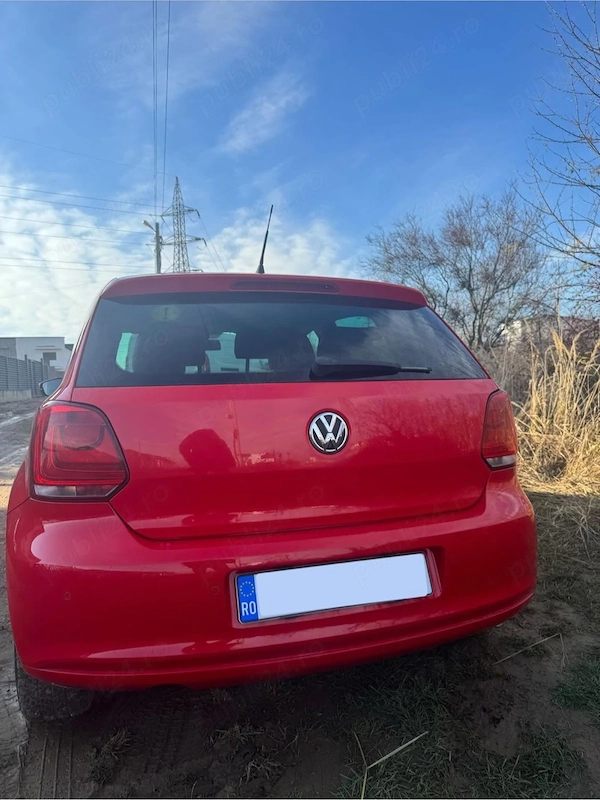 VOLKSWAGEN Polo 2010 — imagine 3