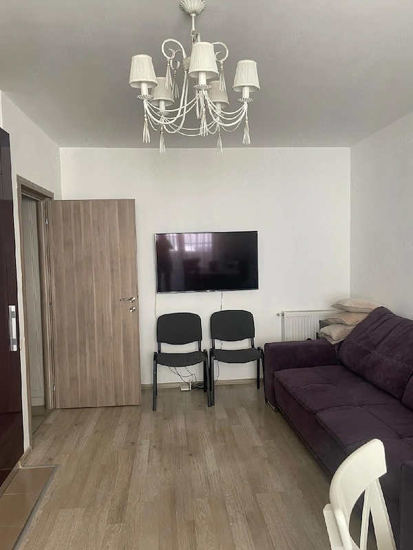 Vand apartament cu 2 camere mobilat, parcare — fotografia 1