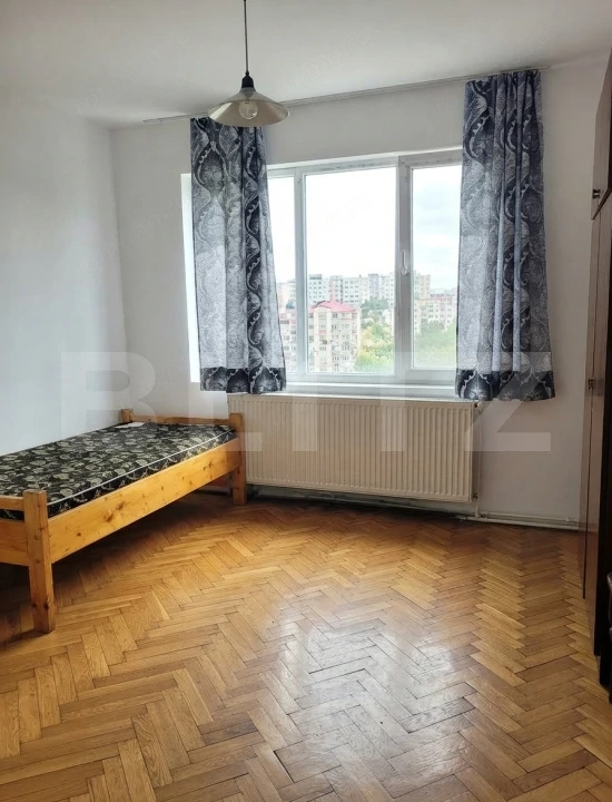 Apartament cu 4 camere, 80 mp, zona Mănăștur — fotografia 1