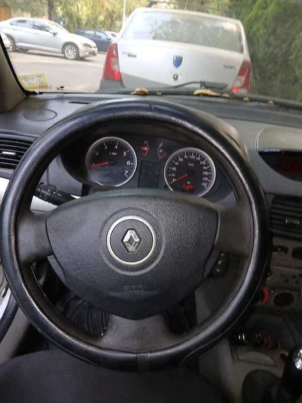 RENAULT Symbol 2010 — imagine 3